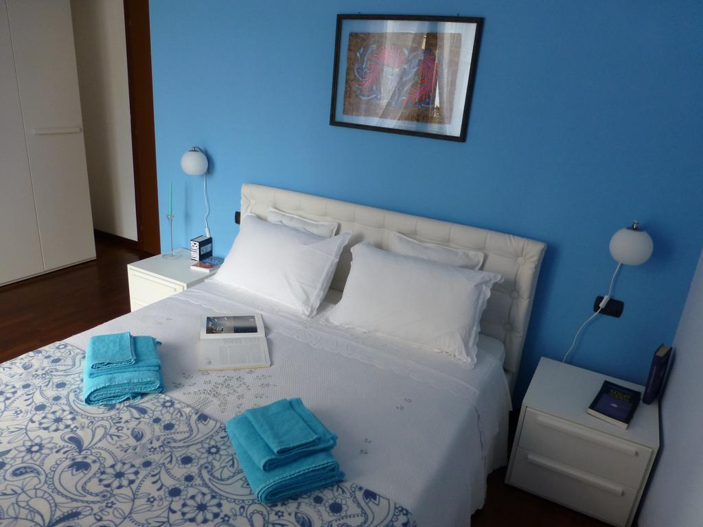 Rutilia22 Bed and Breakfast Μιλάνο Δωμάτιο φωτογραφία