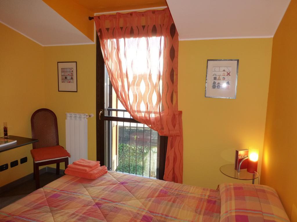 Rutilia22 Bed and Breakfast Μιλάνο Δωμάτιο φωτογραφία